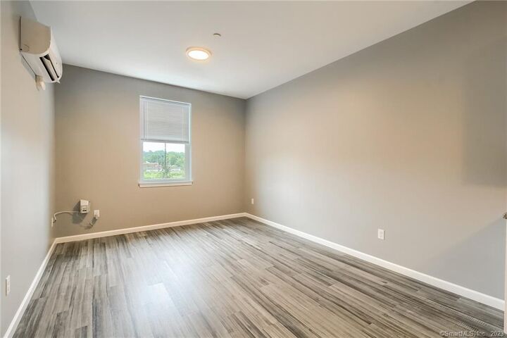 Property Photo:  9 Steele Boulevard 201  CT 06037 