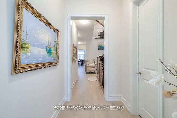 Photo de la propriété: 77 Terravista Crescent ON L4H 5K3