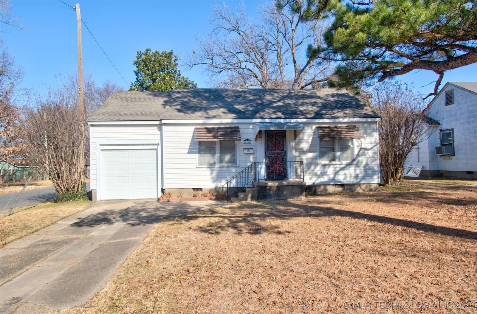 Property Photo:  1502 Hayes Street  OK 74403 