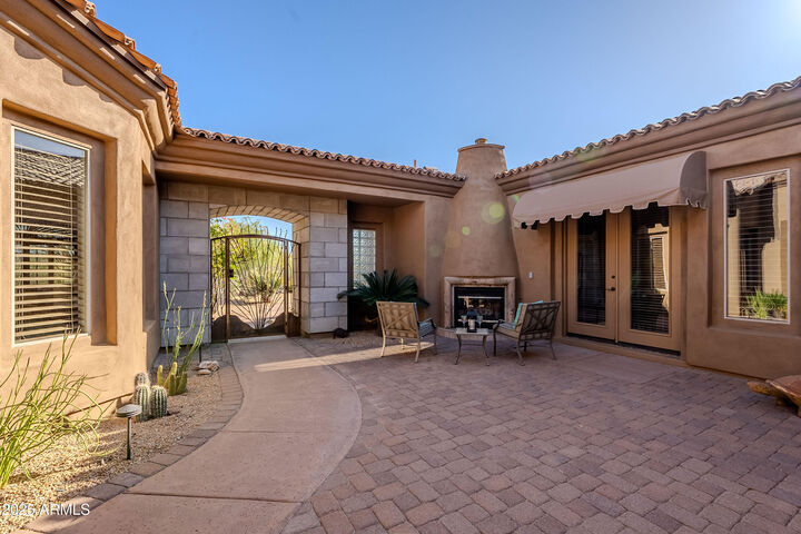 Property Photo: 8392 E Eagle Feather Road AZ 85266