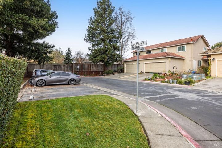 Property Photo:  5 Fargo Court  CA 94928 