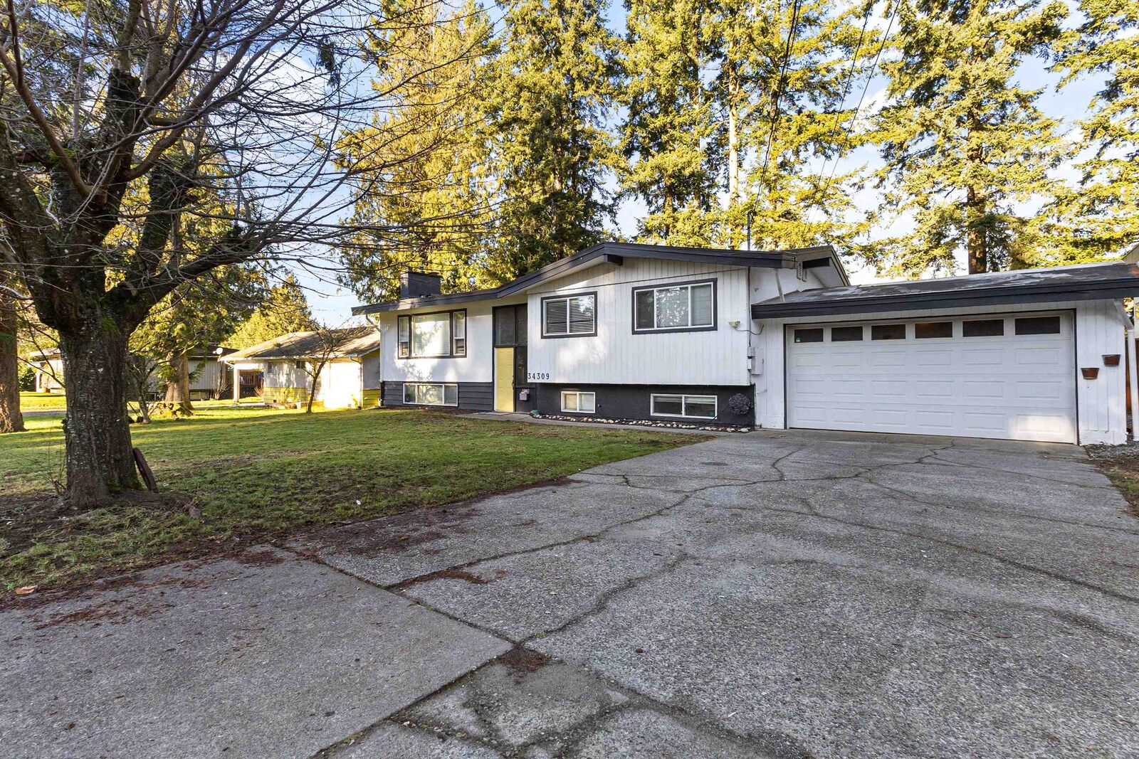 Property Photo:  34309 Green Avenue  BC V2S 2T1 