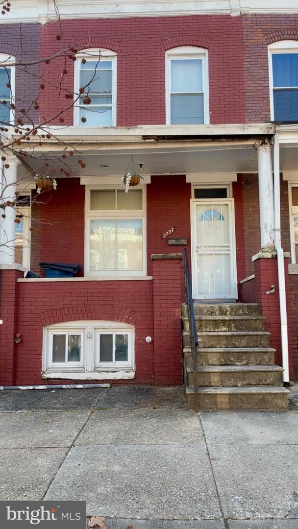 Property Photo:  2737 W Fairmount Avenue  MD 21223 