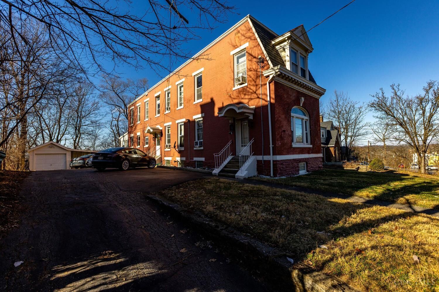 Property Photo: 2963 Deckebach Avenue OH 45220