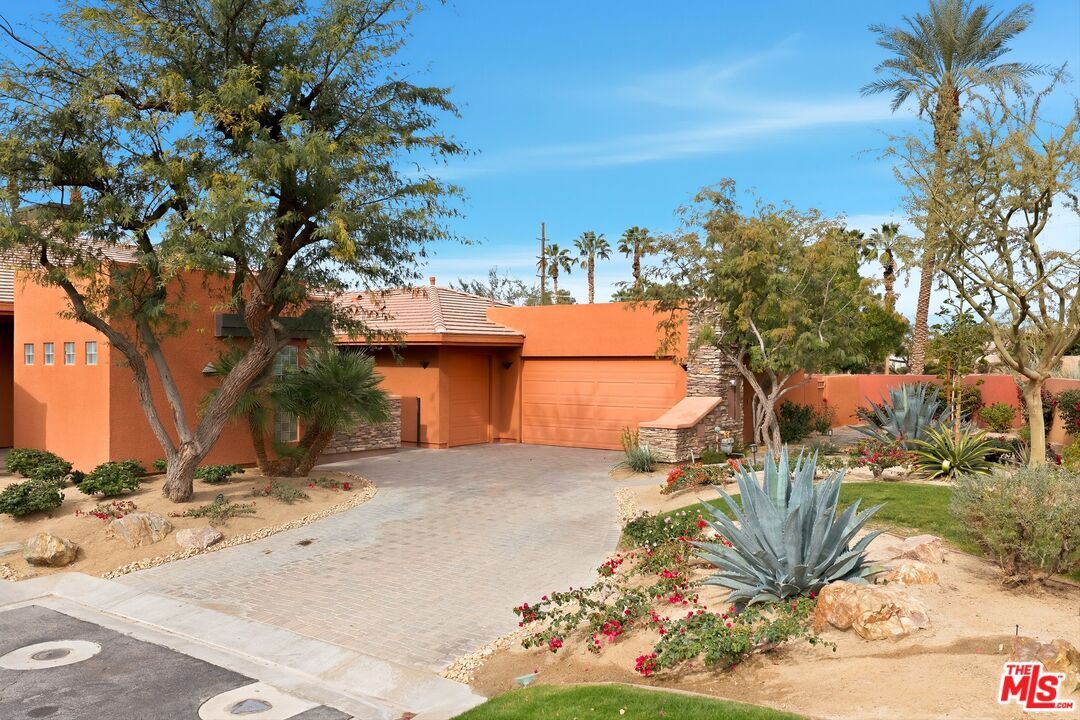 Property Photo:  50025 Via Aldea  CA 92253 