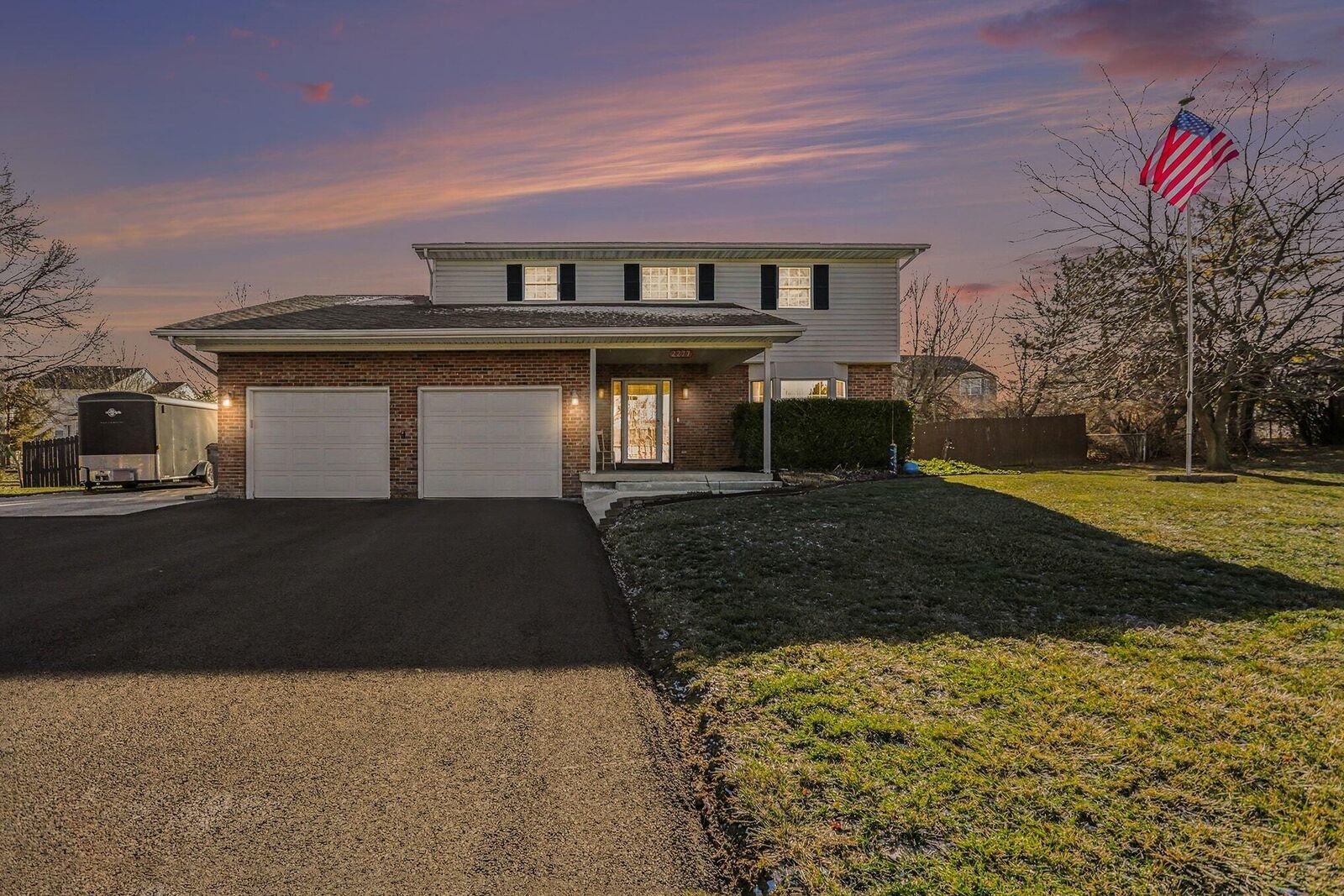 Property Photo:  2277 Hills Wood Drive  OH 43123 