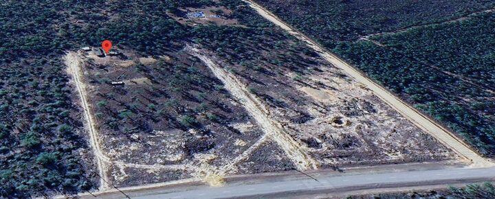 Property Photo:  20771 NW Marianna Lake Avenue  FL 00N/A 