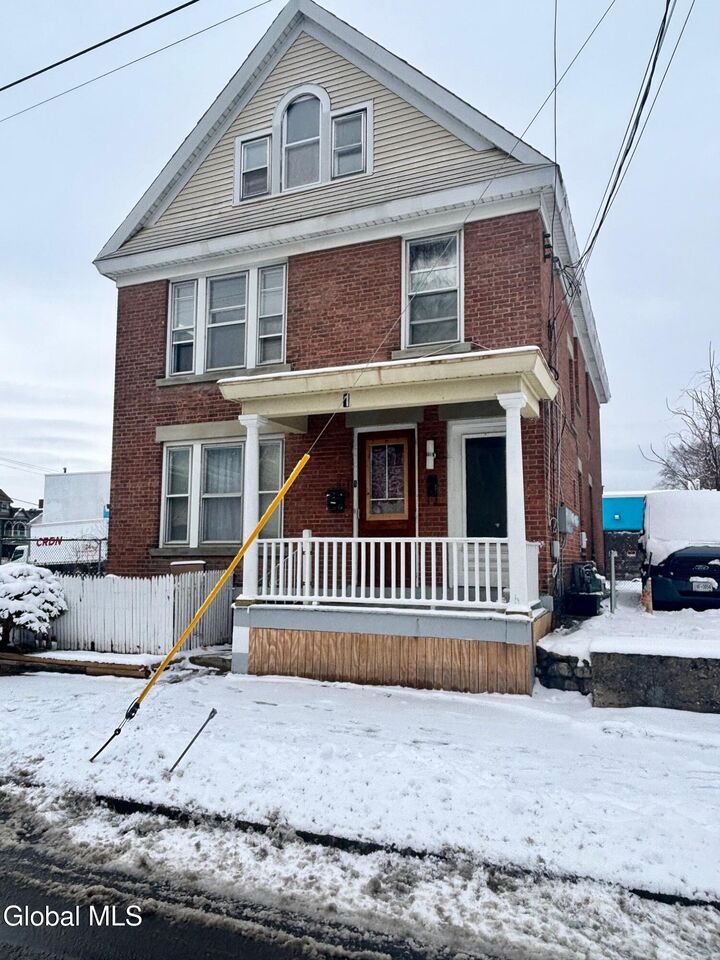 Property Photo:  1 Chestnut Street  NY 12307 