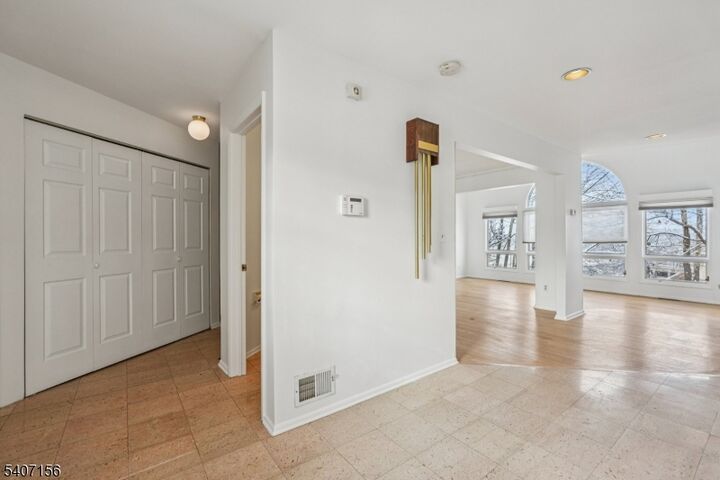 Property Photo:  39 Cedarwood Ter.  NJ 07424 