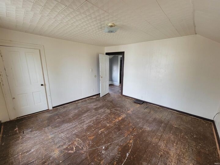 Property Photo:  323 W Williams Street  IN 46802-6409 