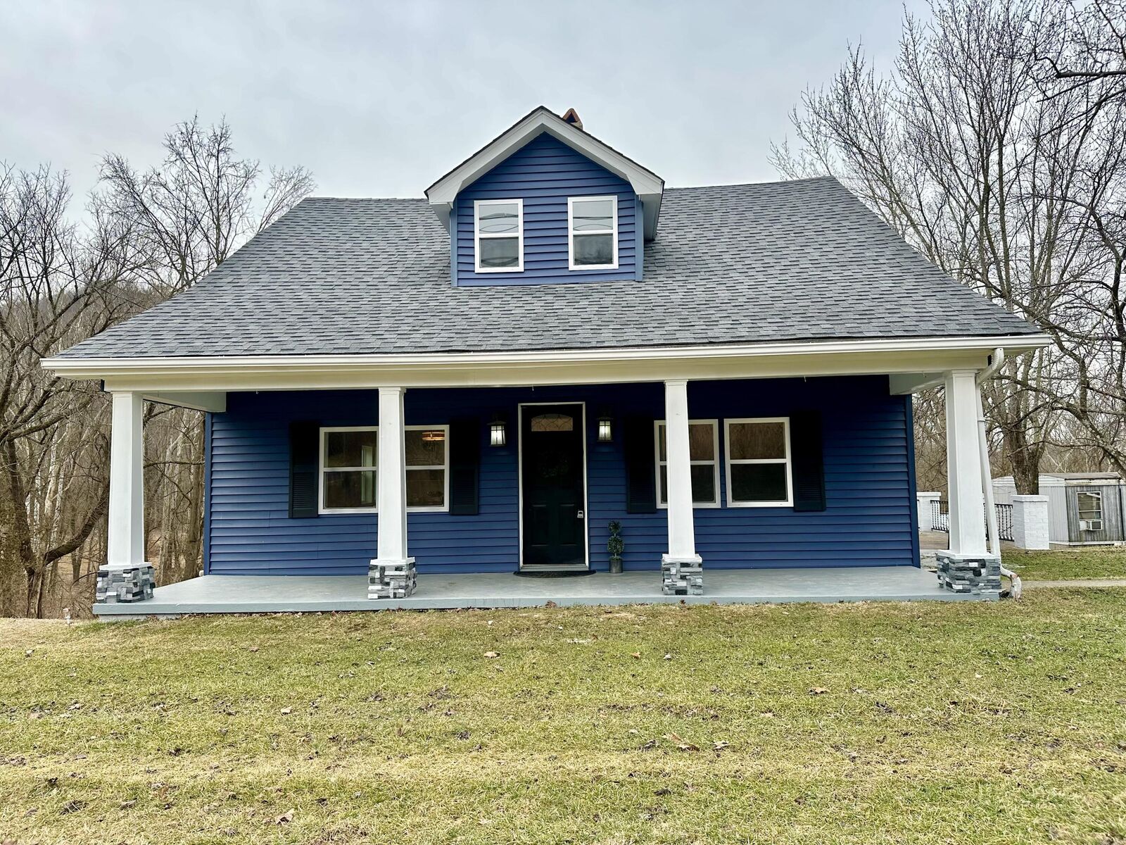 Property Photo:  1121 Winchester Road  KY 40336 