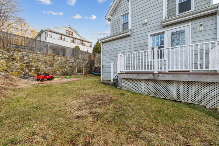 Property Photo:  983 Warren Avenue  NY 10566 