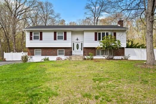 Property Photo:  38 Haller Crescent  NY 10977 