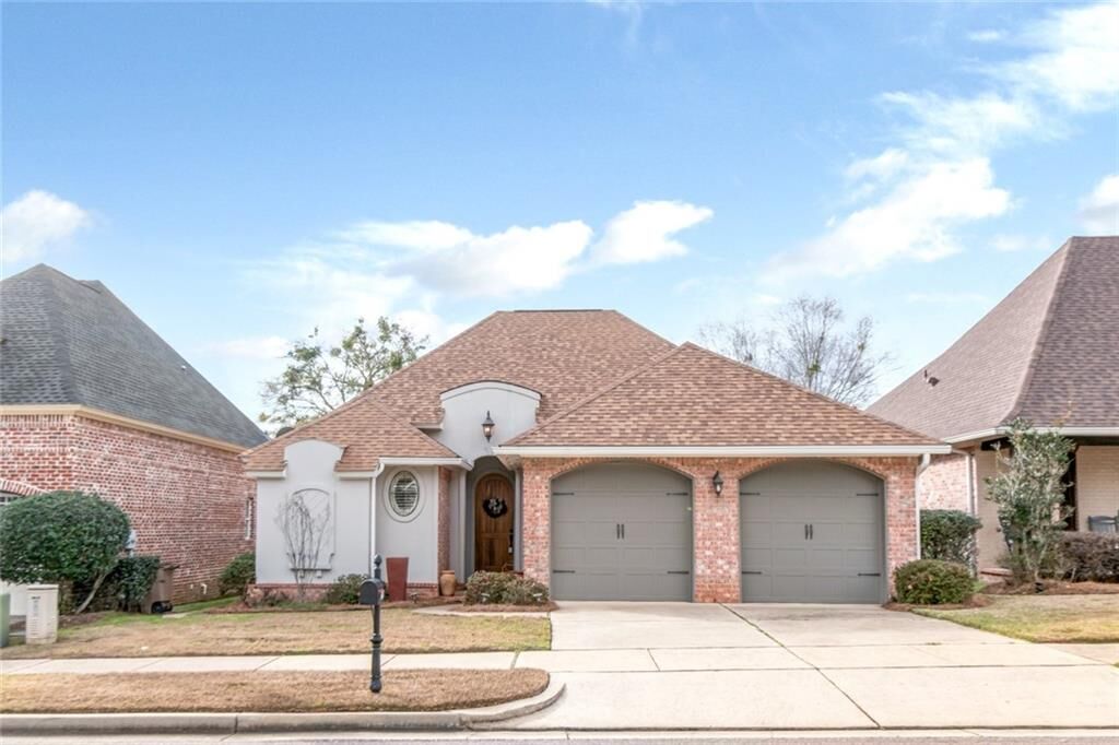 Property Photo: 3447 Rue Royal AL 36693