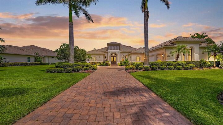 Property Photo: 8361 Lindrick Lane FL 34202