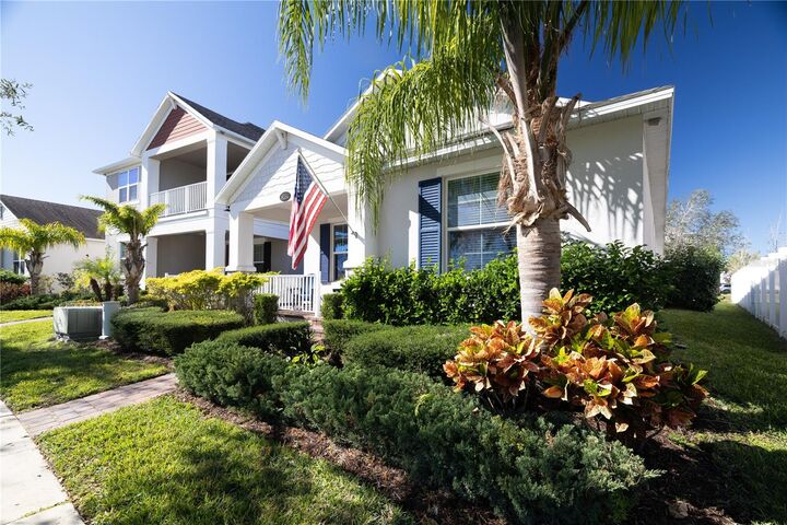 Property Photo: 8234 Gray Kingbird Dr FL 34787