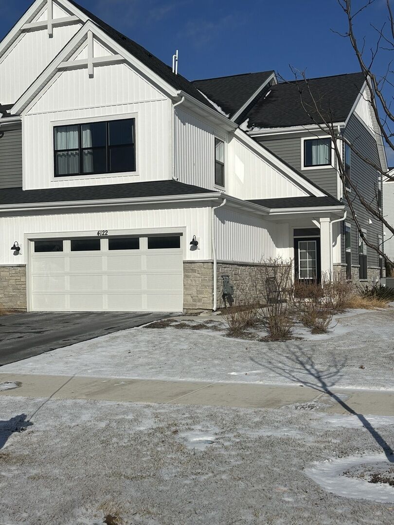 Property Photo:  4122 Chelsea Manor Circle  IL 60504 
