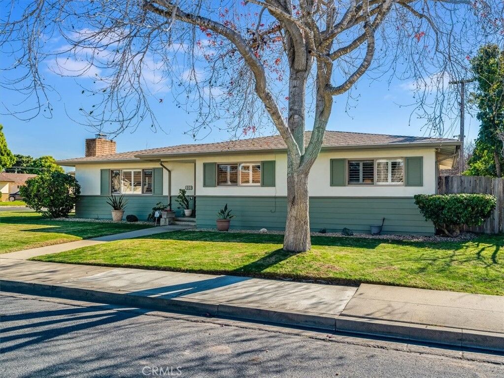 Property Photo:  936 E El Camino  CA 93454 