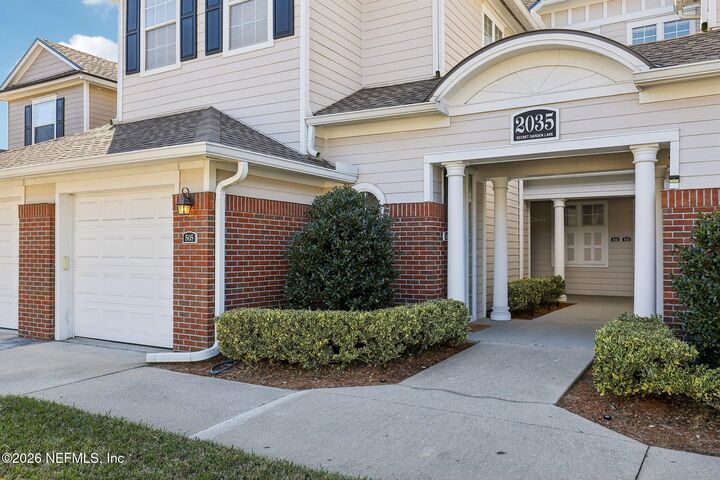 Property Photo: 2035 Secret Garden Lane 505 FL 32003