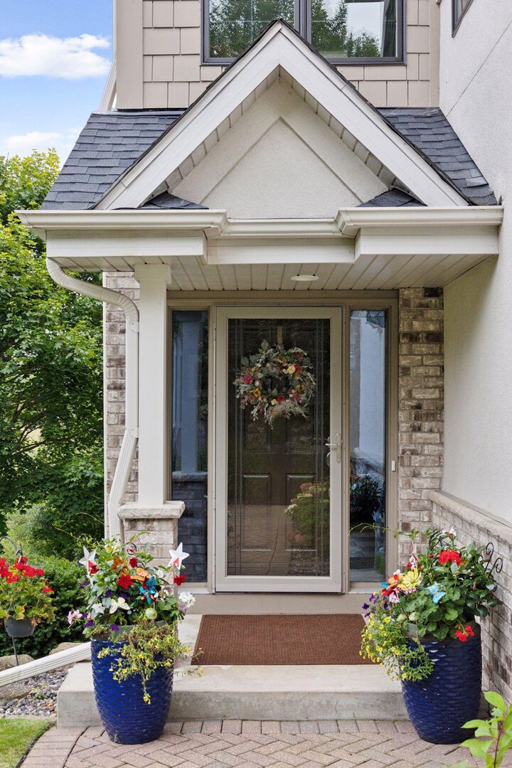 Property Photo: 101 Willoughby Way E MN 55305