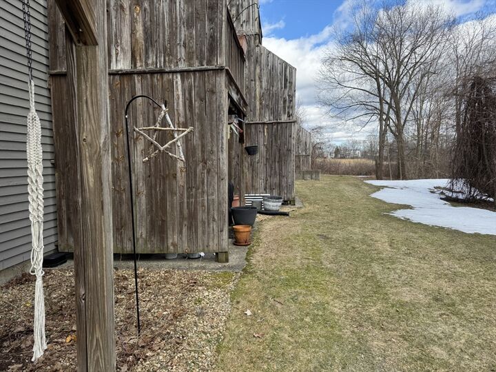 Property Photo:  192 Pleasant Street 25  MA 01453 