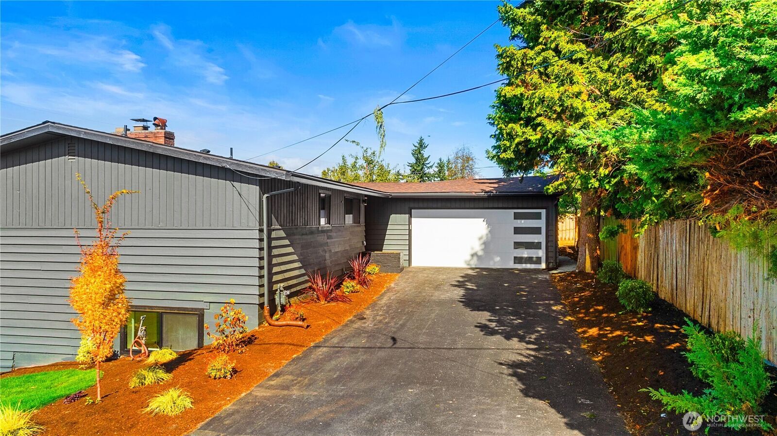 Property Photo:  406 S 144th Street  WA 98168 