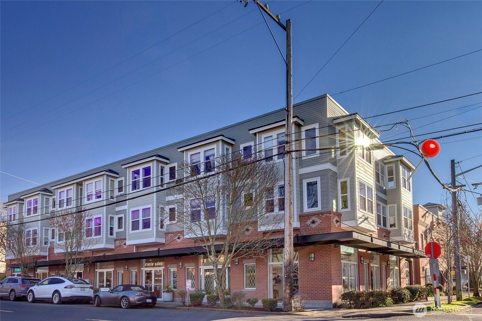 Property Photo:  2101 N 55th Street 201  WA 98103 