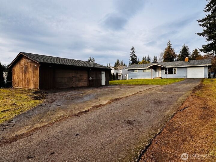 Property Photo: 712 Hanford Avenue WA 98310