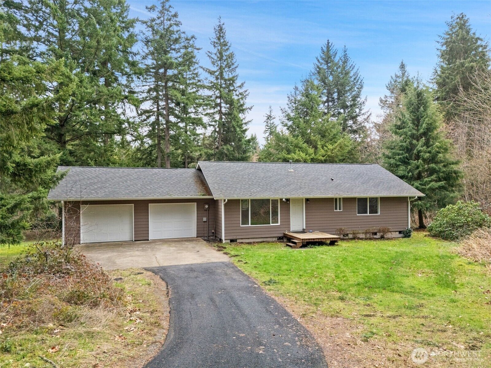 Property Photo:  14630  Arrowood Lane SE  WA 98589 