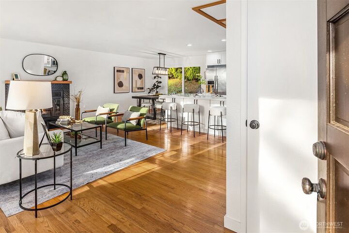 Property Photo: 11214 80th Avenue NE WA 98034