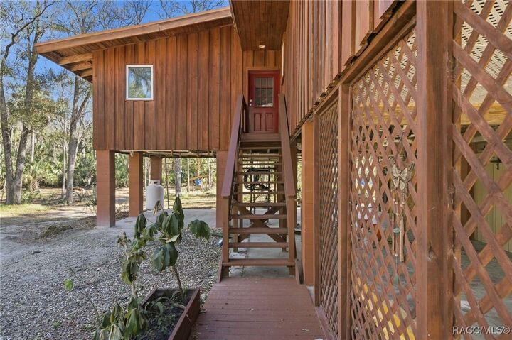 Property Photo: 3490 SE 193rd Place FL 34498