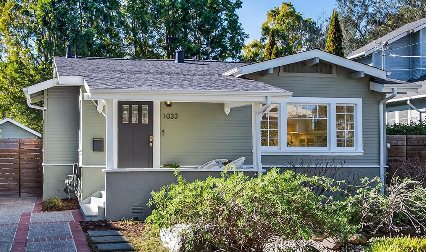Property Photo:  1032 Fulton Street  CA 94301 