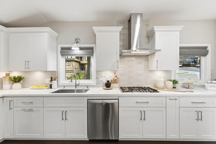 Property Photo:  430 Rolling Hills Avenue  CA 94403 