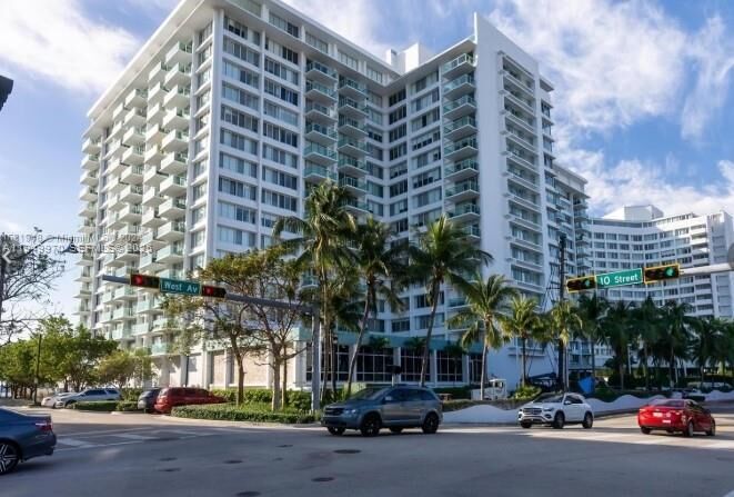 Property Photo:  1000 West Ave 918  FL 33139 