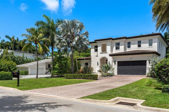 Property Photo:  229 Golden Beach Dr  FL 33160 