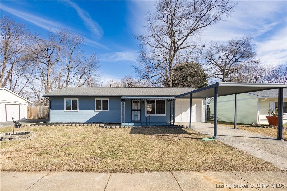 Property Photo: 1116 Birchwood Drive IN 47130