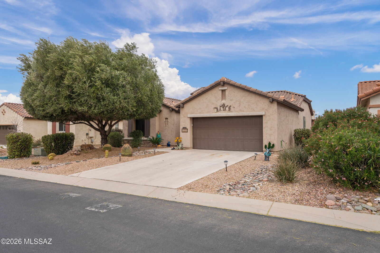 Property Photo:  2227 E Apache Springs Lane  AZ 85614 