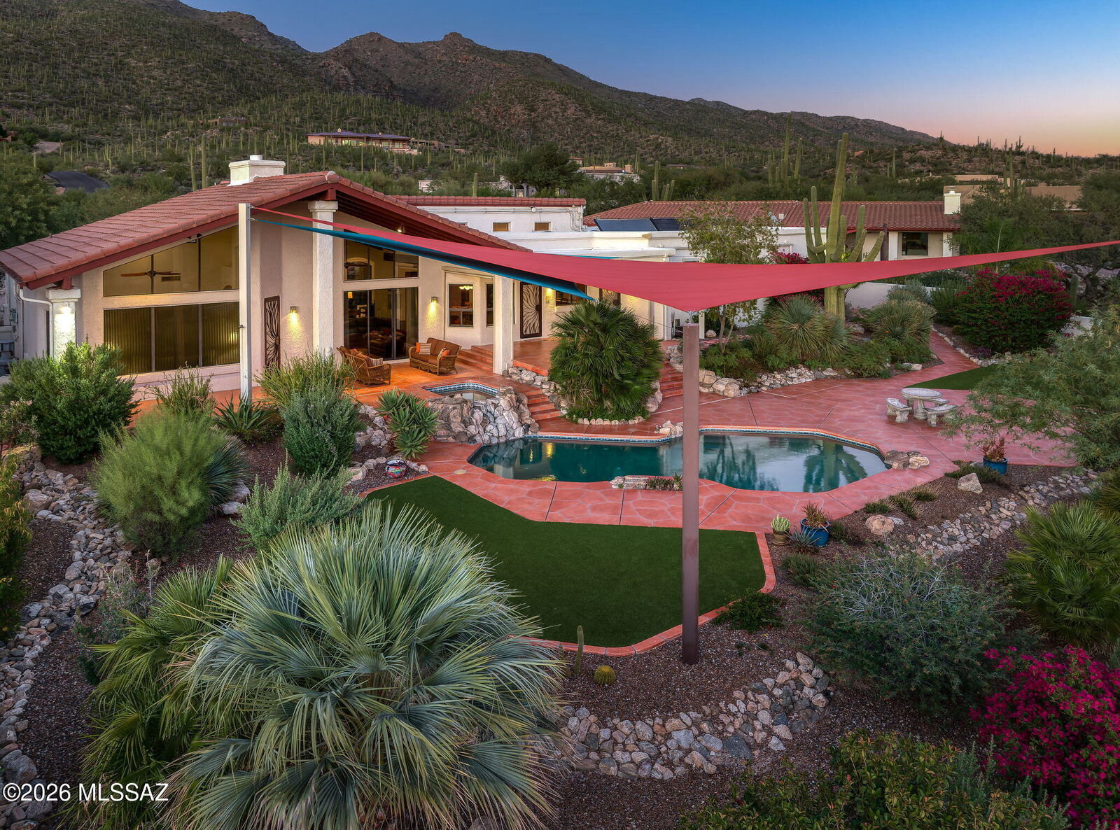 Property Photo:  5300 N Avenida De La Colina  AZ 85749 