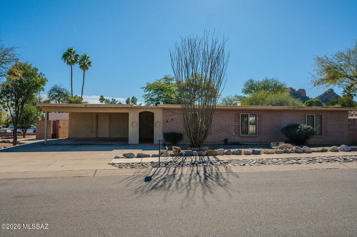 Property Photo:  3101 W Nebraska Street  AZ 85746 