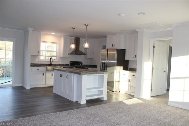 Property Photo:  101 Dalton Loop  NC 27048 