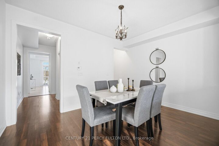 Photo de la propriété:  384 Arctic Red Drive 2  ON L1L 0M5 