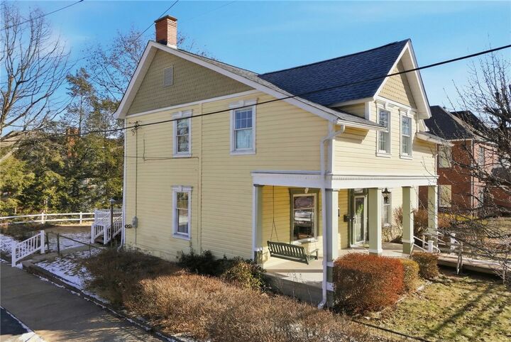 Property Photo:  701 Bank Street  PA 15017 