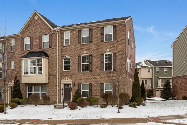 Property Photo: 236 Thornapple Ln PA 16066