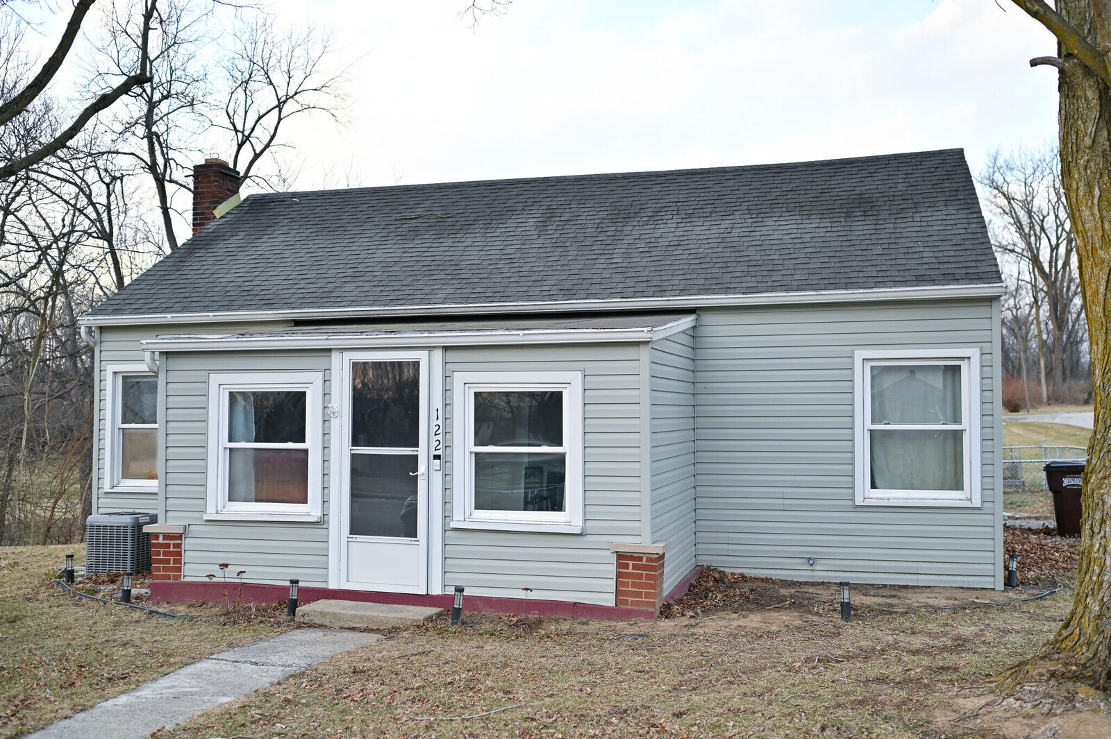 Property Photo:  122 Auld Street  OH 45328 