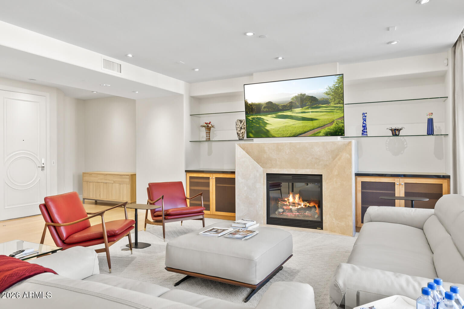 Property Photo:  2402 E Esplanade Lane 704  AZ 85016 