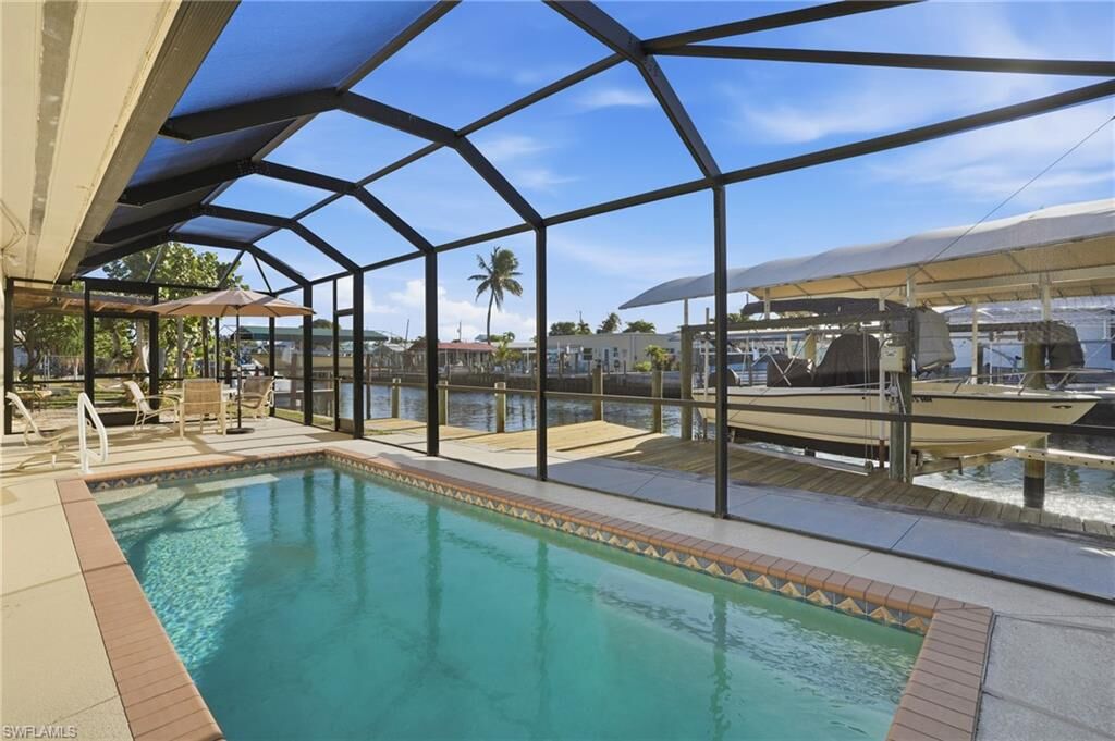 Property Photo: 2821 Bruce St FL 33993