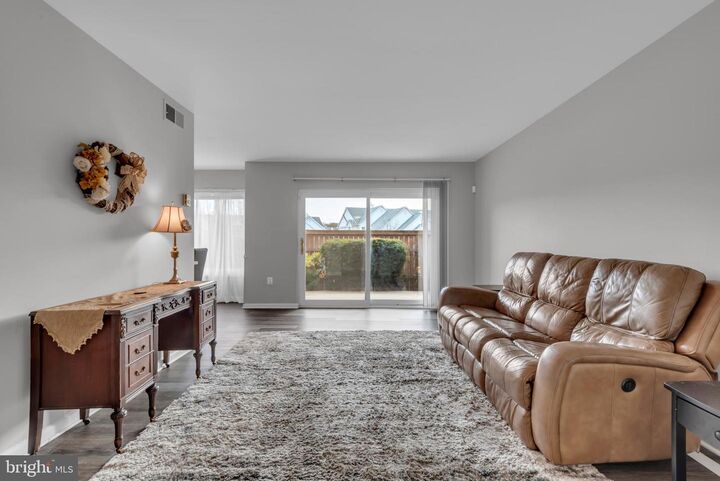 Property Photo:  6916 Hanover Parkway 100  MD 20770 