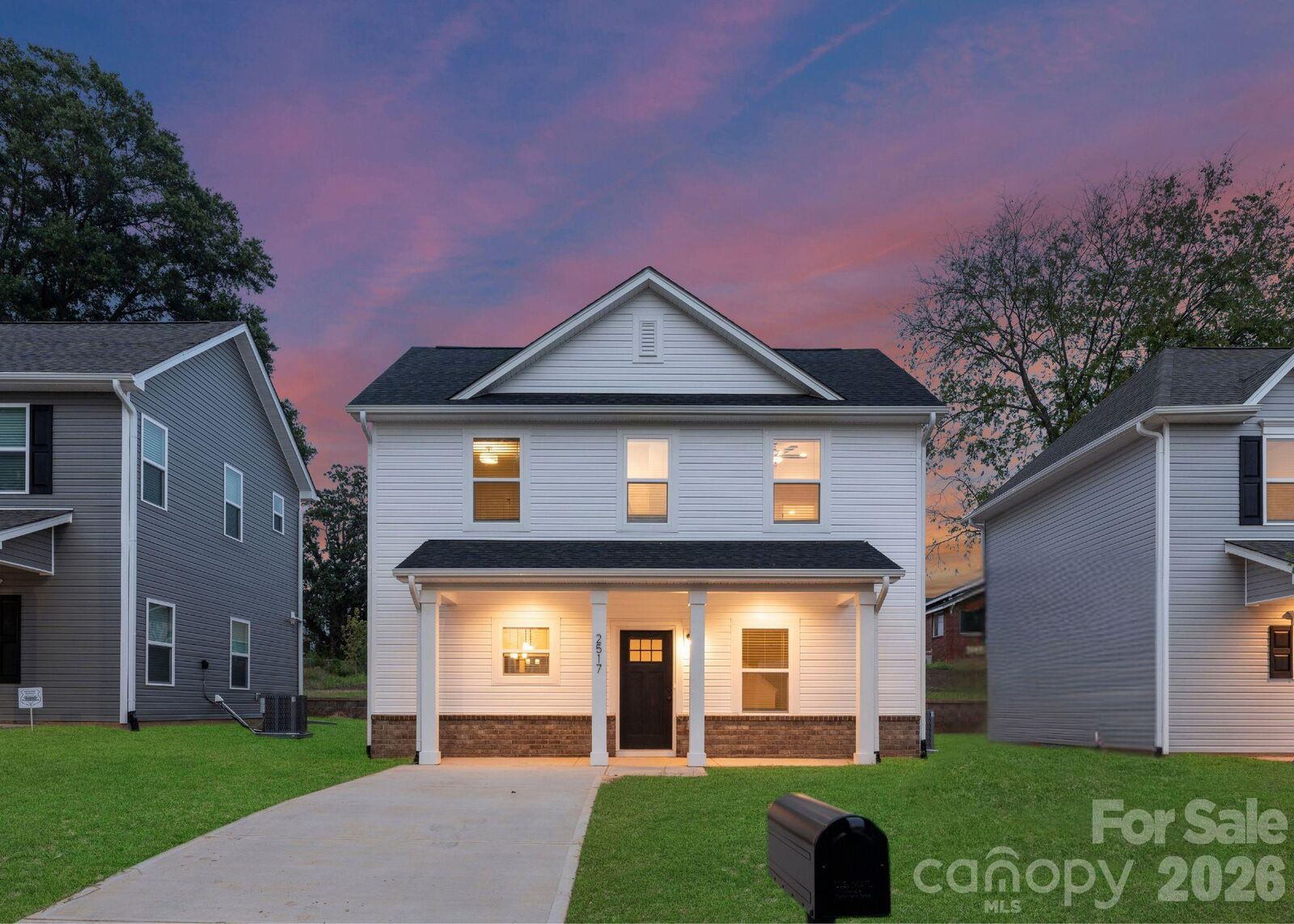 Property Photo:  220 Rhyne Station Road  NC 28214 