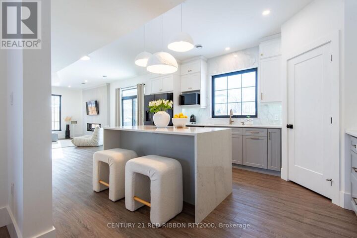 Property Photo: 18 McNab Street ON N7G 2E9