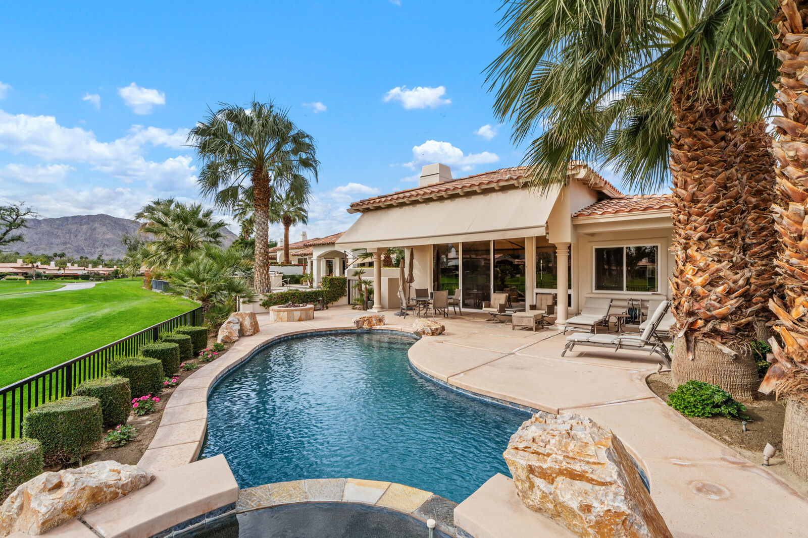 Property Photo:  79005 Calle Brisa  CA 92253 